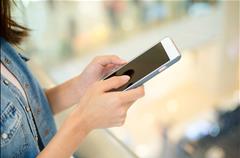 Punjab Assembly Proposes Complete Ban on Student Mobile Phone Use in Schools